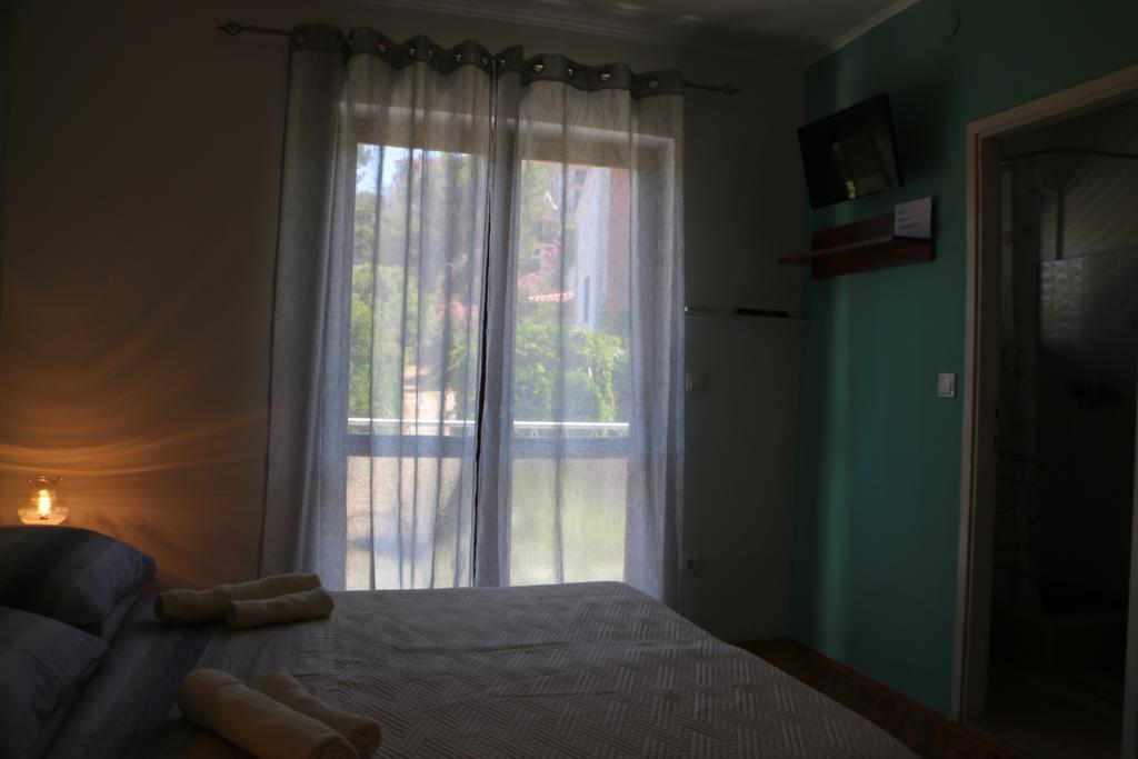 Apartments Milatic Jelsa  Exterior photo